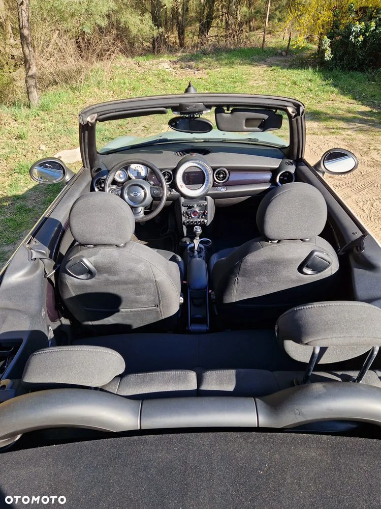 MINI Cooper D Cabrio - 14
