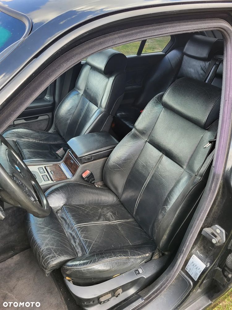 BMW Seria 7 740i - 16
