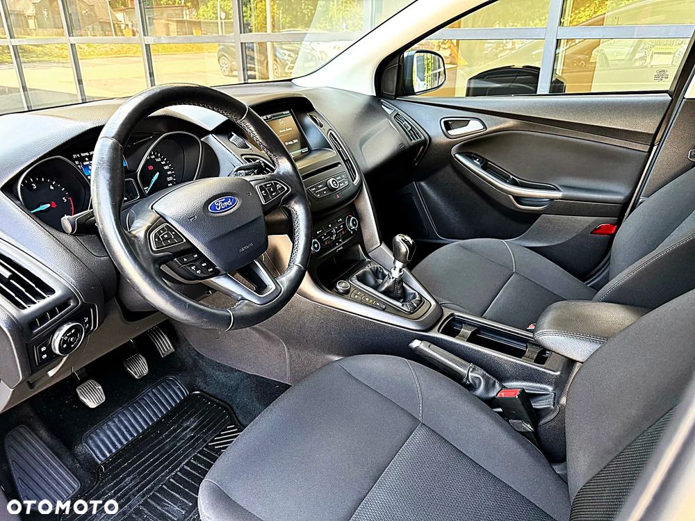 Ford Focus 1.6 TDCi DPF Start-Stopp-System Titanium - 18