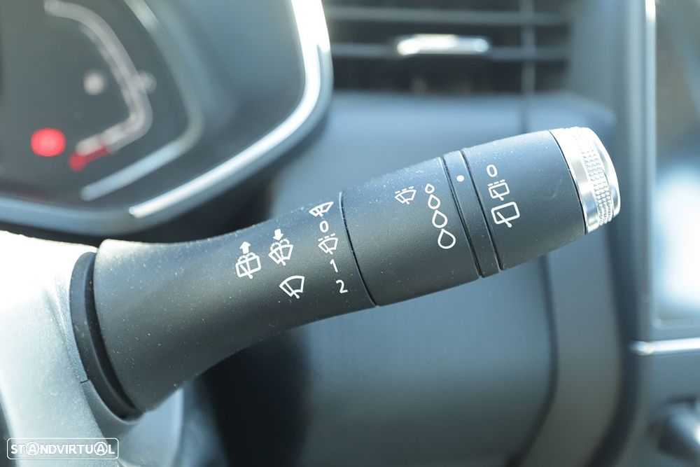 Renault Clio 1.6 E-Tech Intens - 18