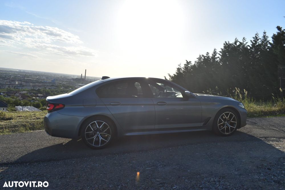BMW Seria 5 520d xDrive AT - 10