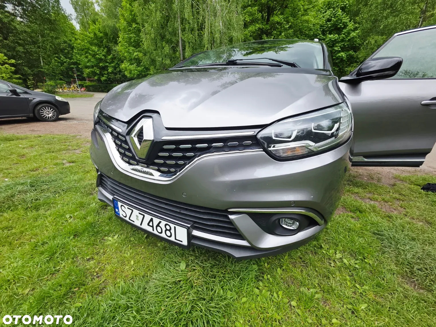 Renault Grand Scenic Gr 1.6 dCi Bose EDC - 2