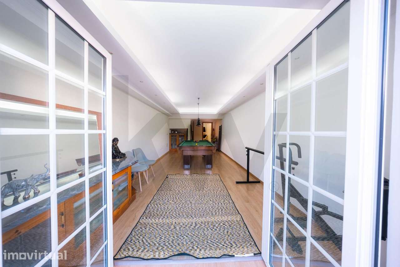 Moradia T3 + 1 totalmente remodelada na Parede, a 5 minutos da praia - Grande imagem: 5/20