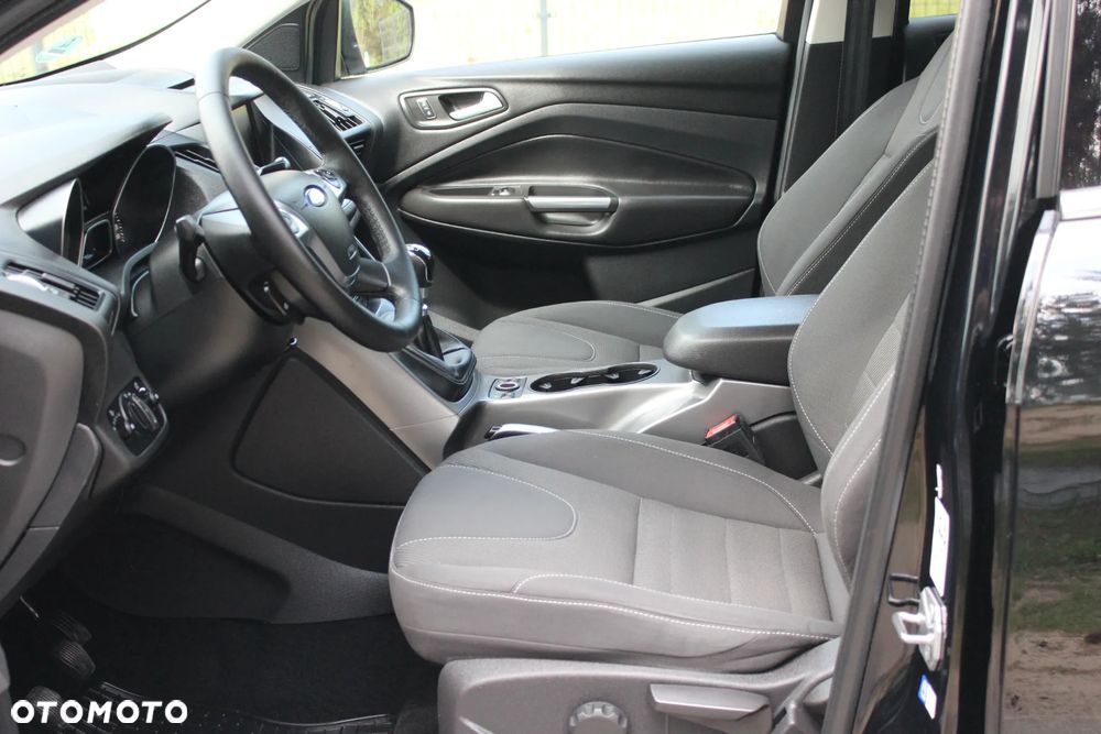 Ford Kuga 2.0 TDCi 4x4 Titanium - 26