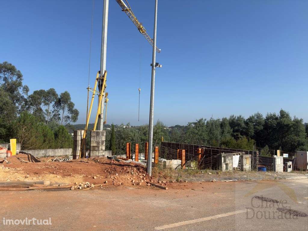 NOVA - Moradia M4, Santo António dos Olivais - Grande imagem: 4/13