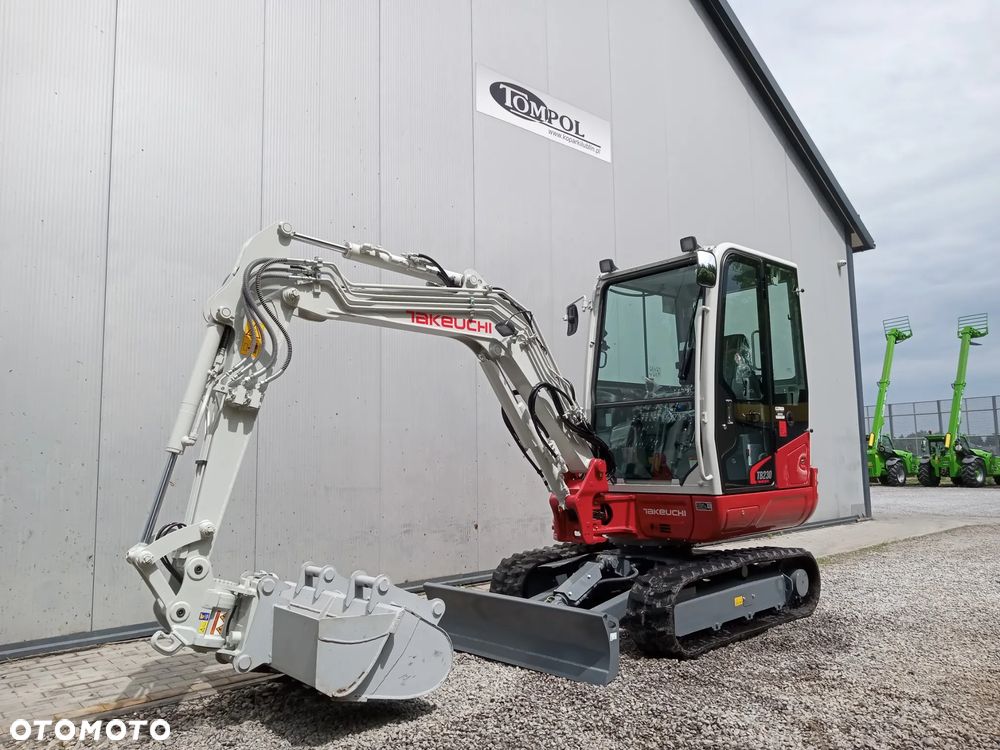 Takeuchi TB230 - 2