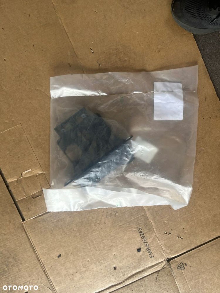 Renault OE 259978467R wspornik mocowanie obudowa radar przedniego - 2