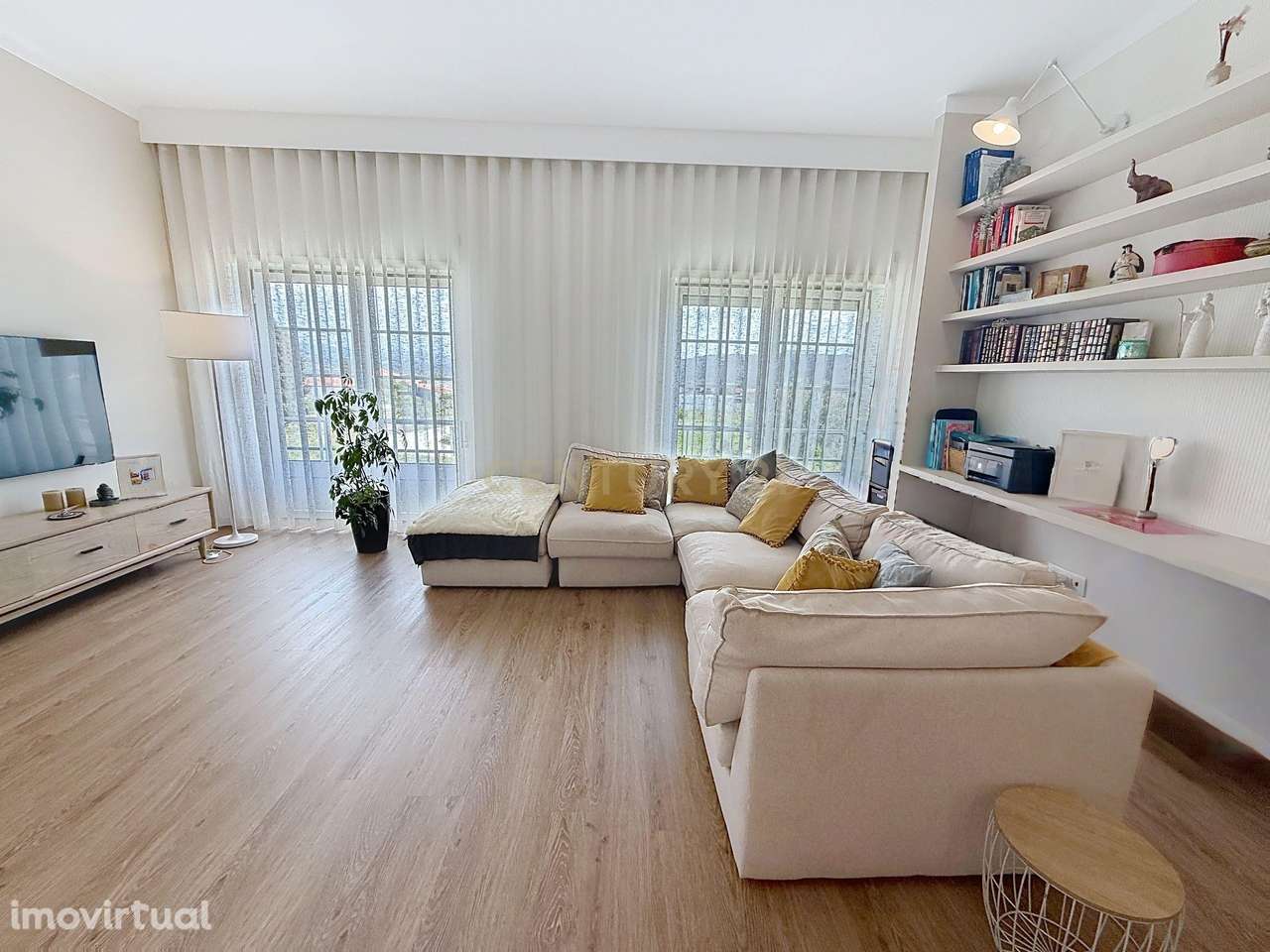 Moradia isolada e terreno com projeto aprovado para 4 moradias a 5 min - Grande imagem: 3/60