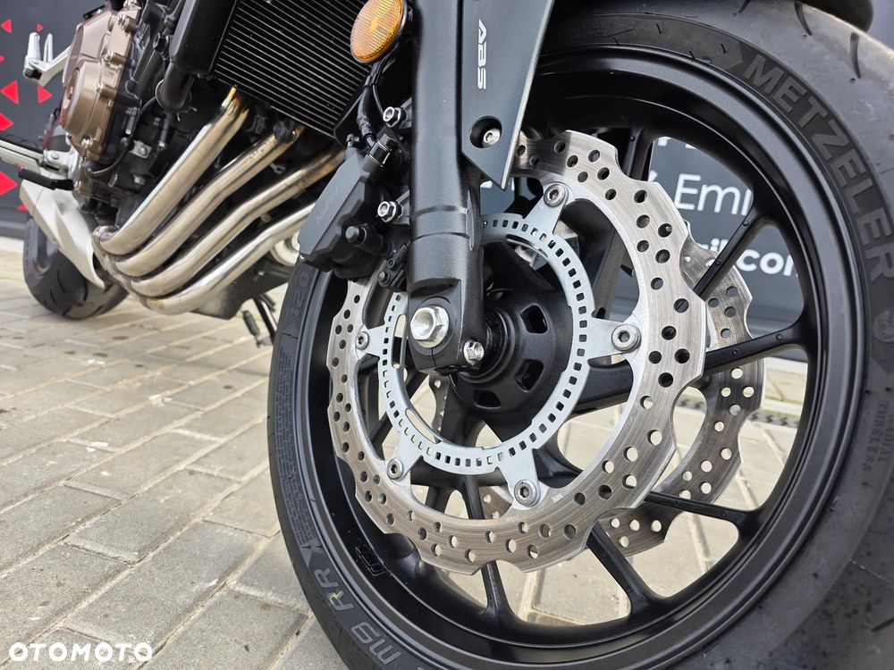 Honda CB - 31