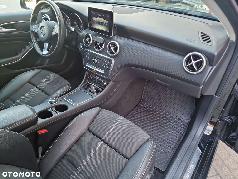 Mercedes-Benz Klasa A 180 d 7G-DCT Urban - 17