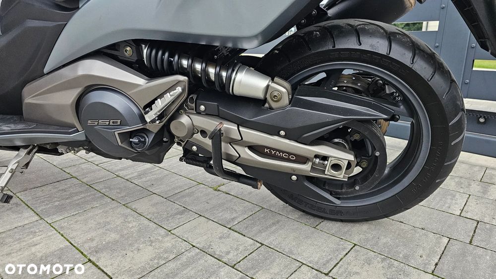 Kymco AK 550 - 7