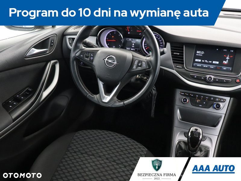 Opel Astra - 9