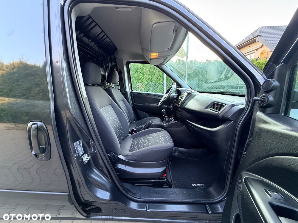 Opel Combo - 27