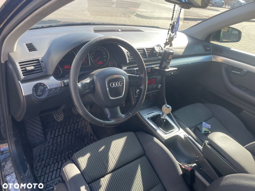 Audi A4 Avant 2.0 TDI - 6