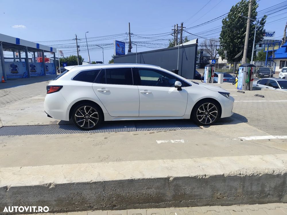 Toyota Corolla - 4