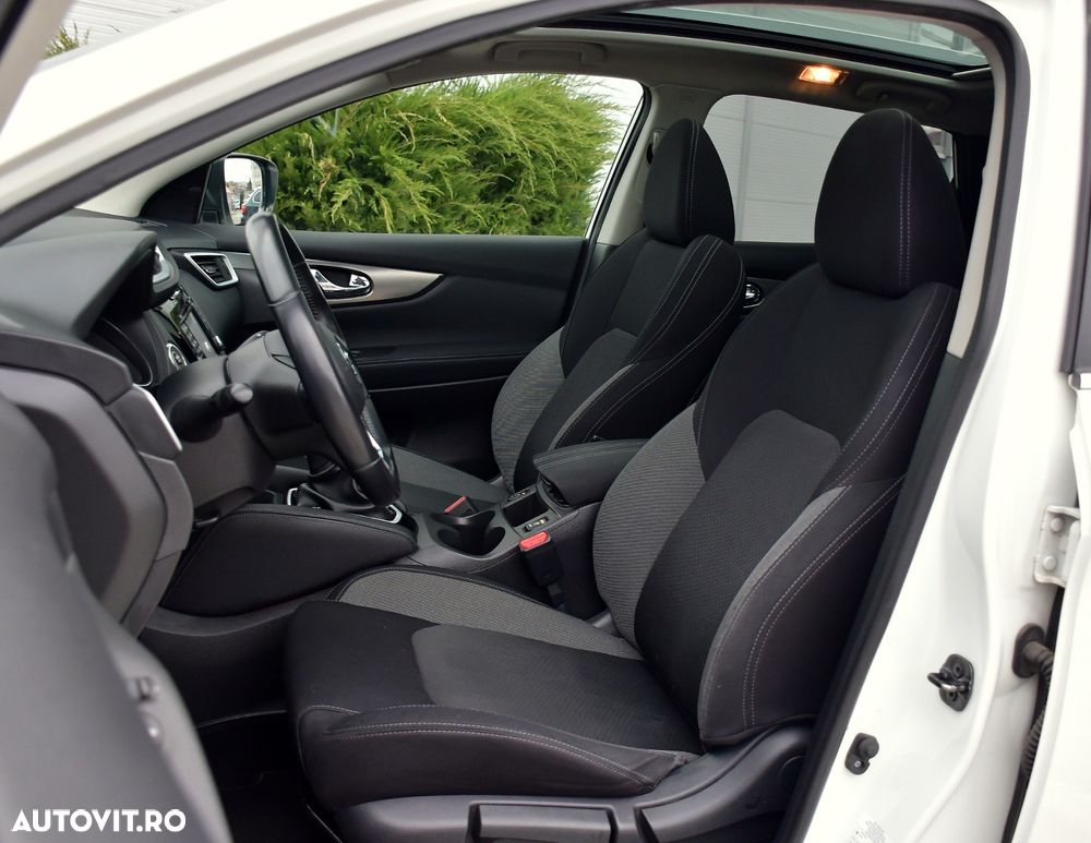 Nissan Qashqai 1.6 DCI Xtronic N-Connecta - 7