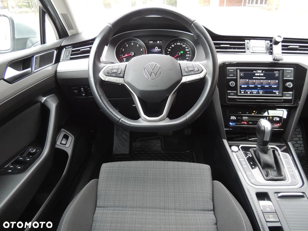 Volkswagen Passat 1.5 TSI EVO Business DSG - 25
