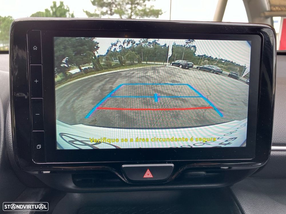 Toyota Yaris Cross 1.5 HDF Comfort Plus - 25