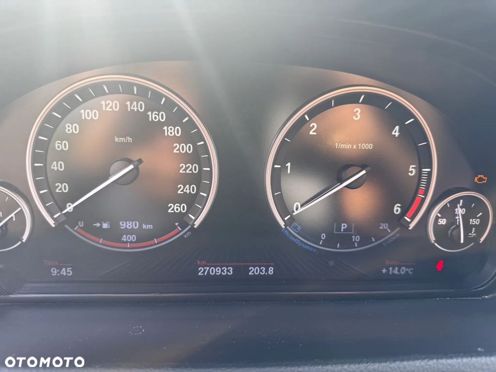 BMW Seria 5 530d xDrive - 17