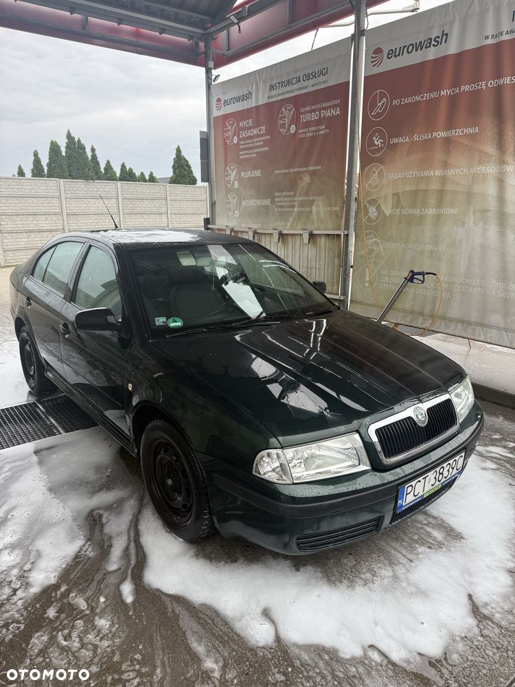 Skoda Octavia 2001 photo 2