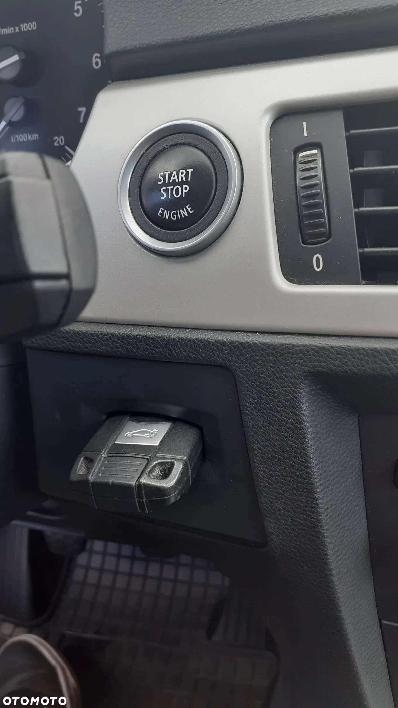 BMW Seria 3 318i - 9