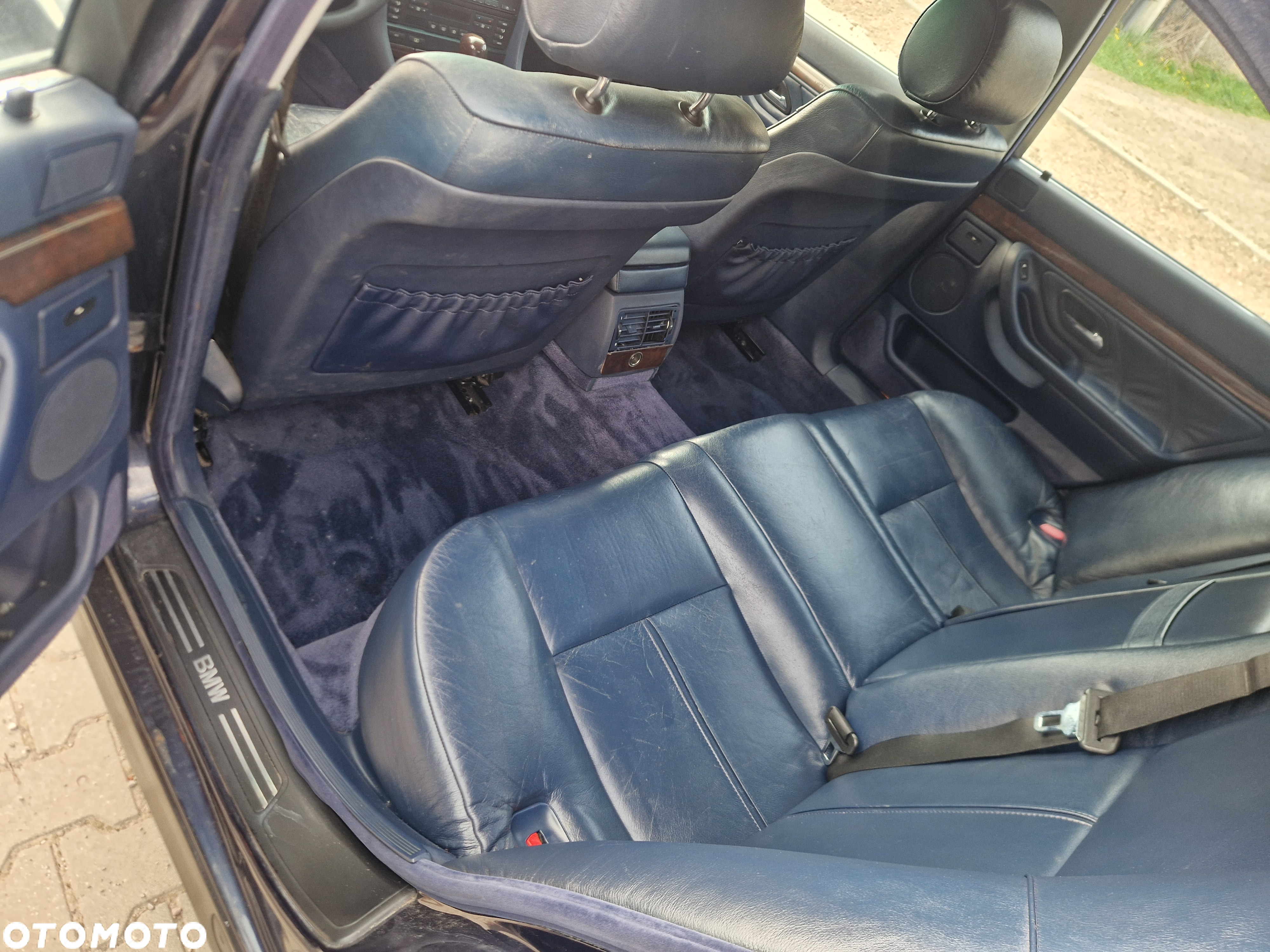 BMW Seria 7 - 16