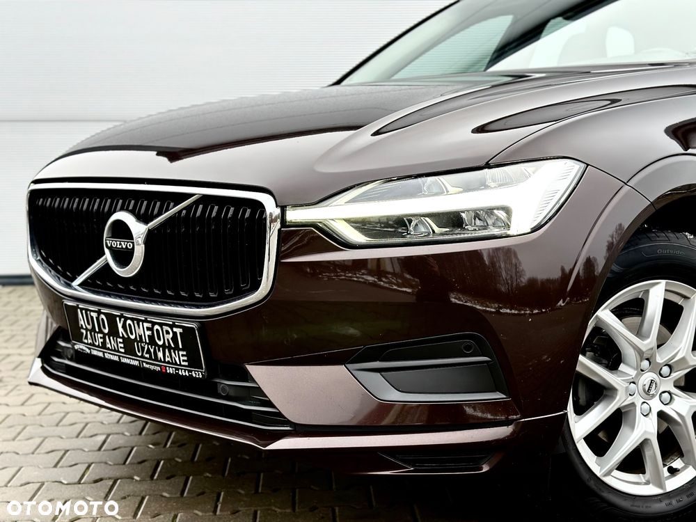 Volvo XC 60 D4 Momentum Pro - 4