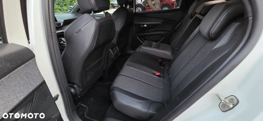 Peugeot 3008 - 23