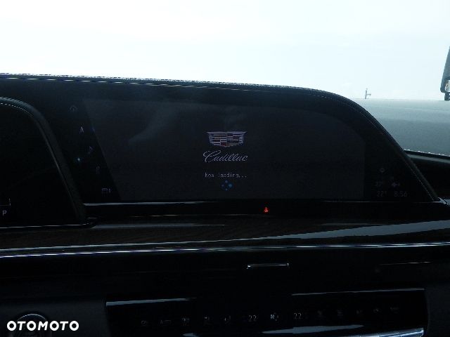 Cadillac Escalade - 41
