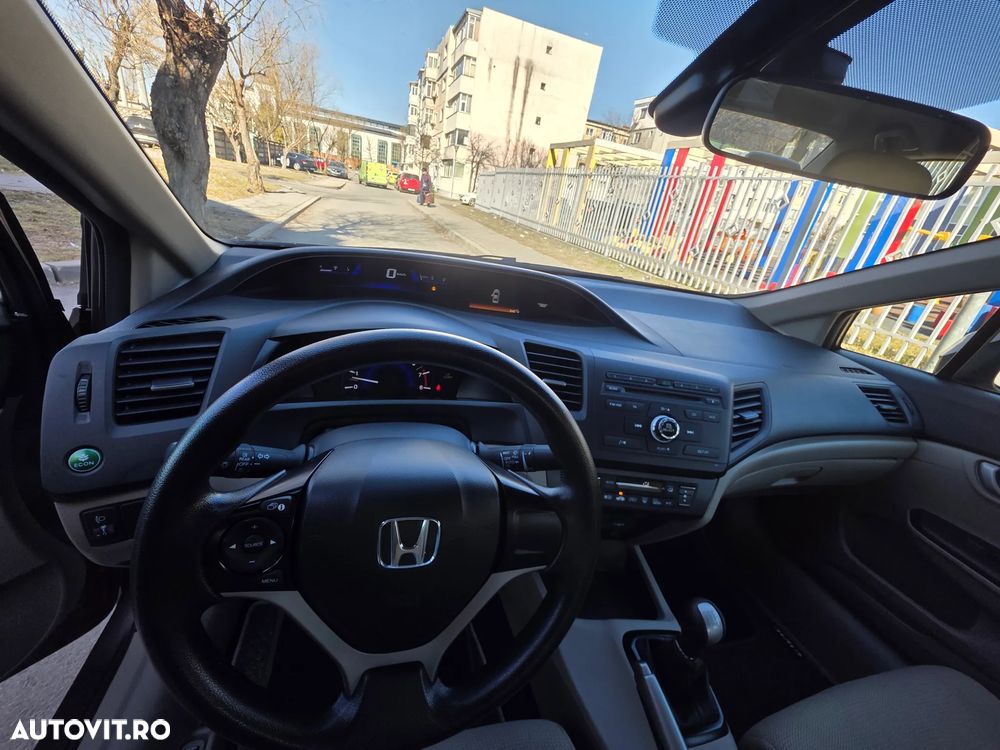Honda Civic 1.8 MT LS - 11