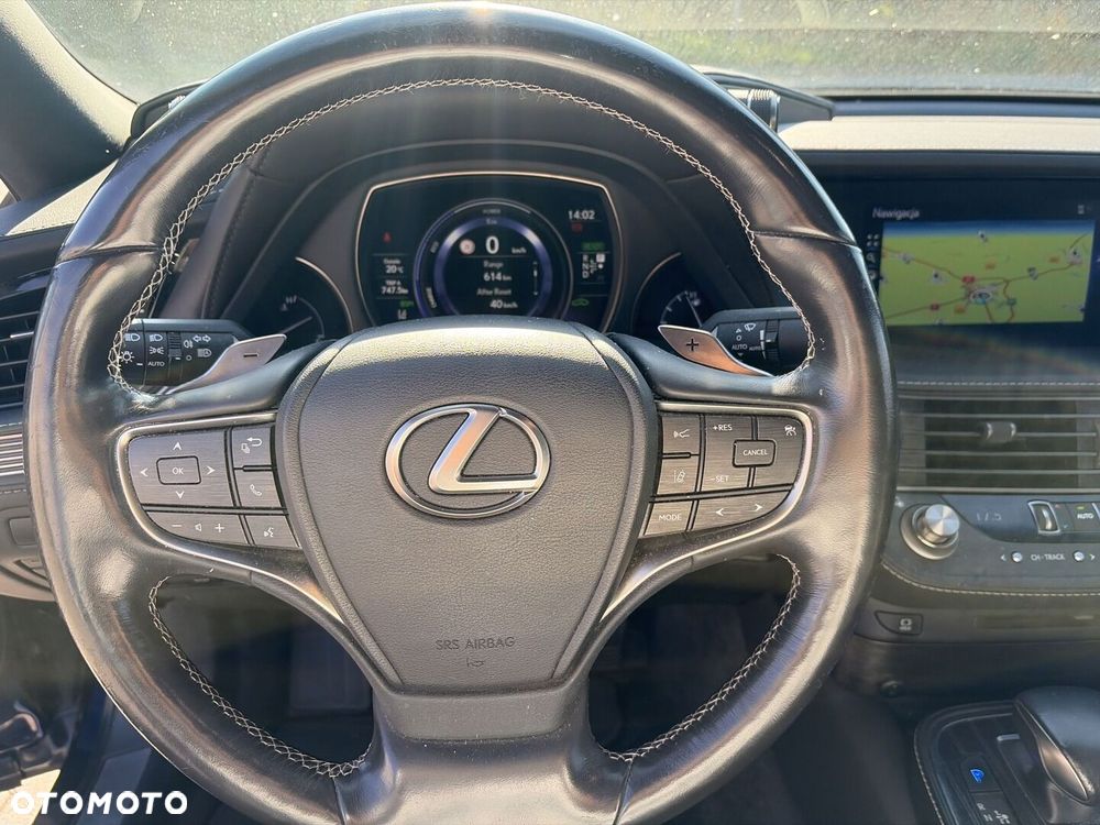 Lexus LS - 18