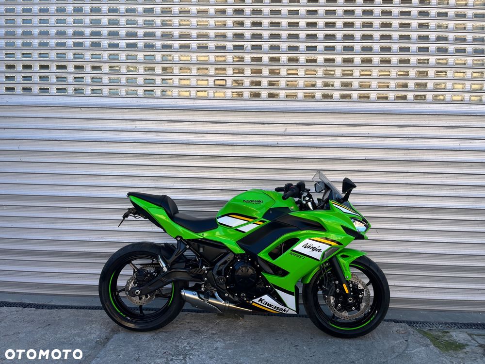 Kawasaki Ninja - 4