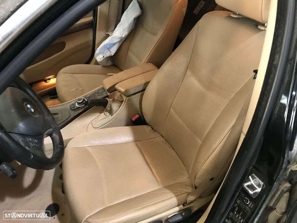 BMW 320d E90 177cv LCI para peças - 8