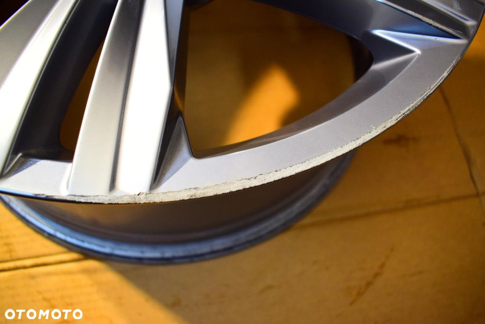 VW 19'' ,,R-Line'' Touareg III 760 Nowy Model! Oryginał! - 2