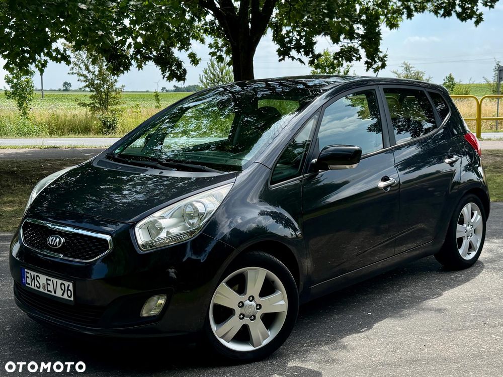 Kia Venga 1.6 CRDi 128 Fifa World Cup Edition - 2