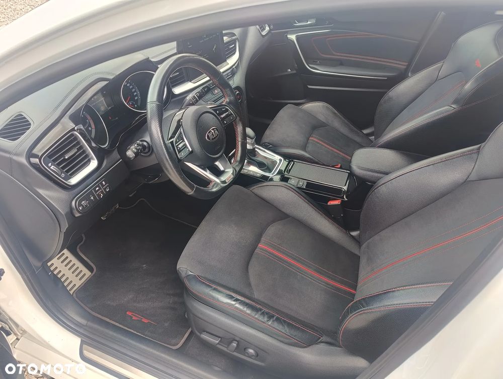 Kia ProCeed 1.6 T-GDI DCT7 OPF GT - 14