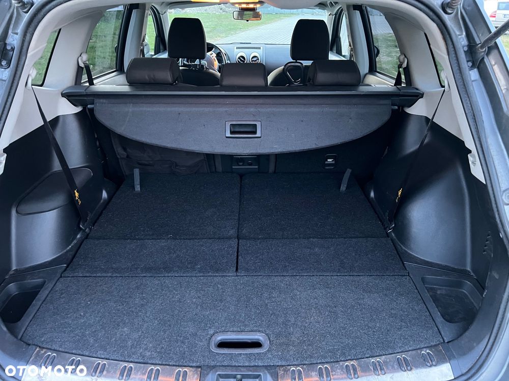 Nissan Qashqai+2 - 7
