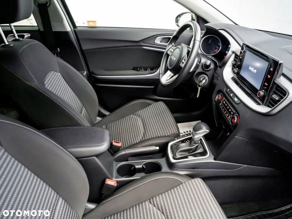 Kia XCeed 1.5 T-GDI M DCT - 13