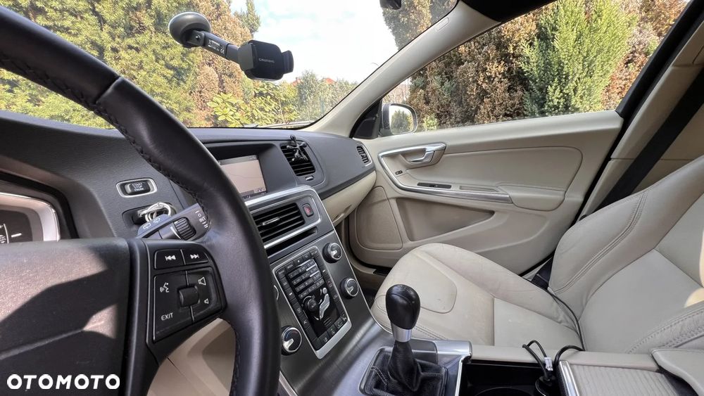 Volvo V60 DRIVe Summum - 11