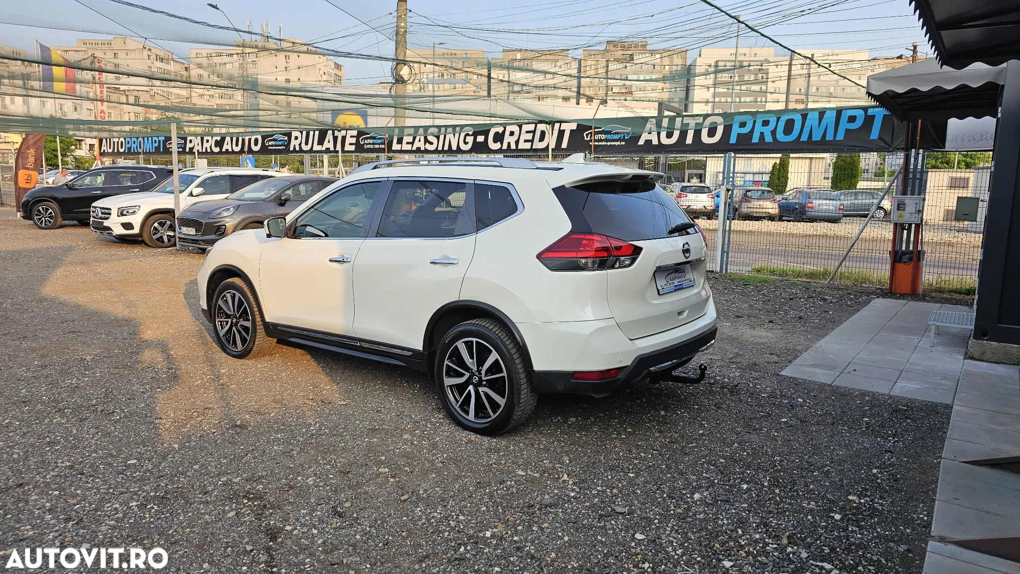 Nissan X-Trail 2.0 dCi ALL-MODE 4x4i Xtronic Tekna - 4