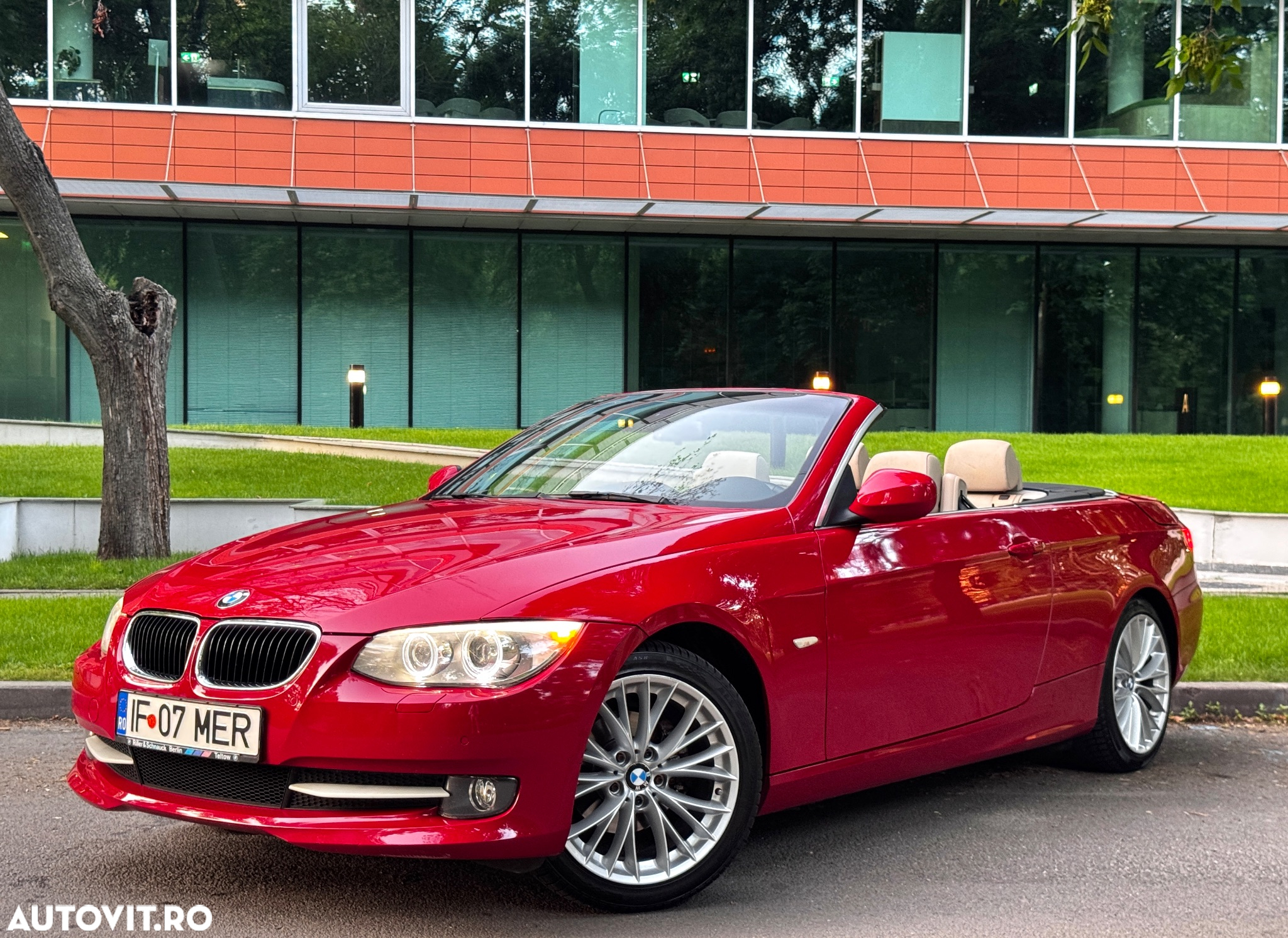 BMW Seria 3 318i - 9