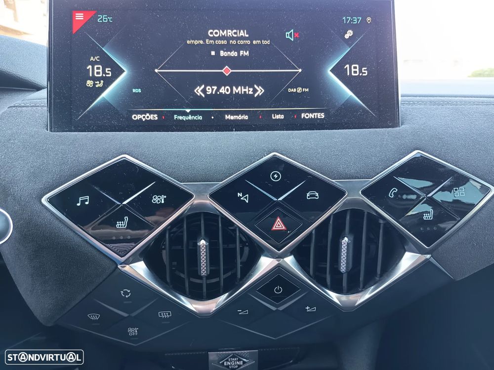 DS DS3 Crossback E-TENSE PERFORMANCE LINE - 11