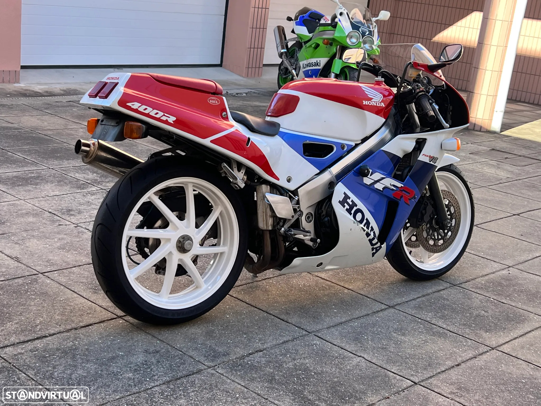Honda VFR VFR400 NC30 - 3