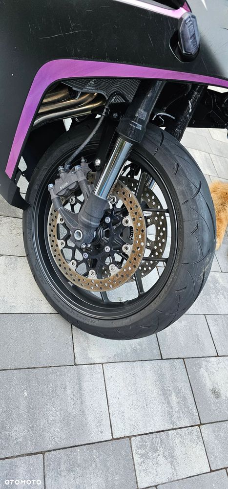 Honda CBR - 19