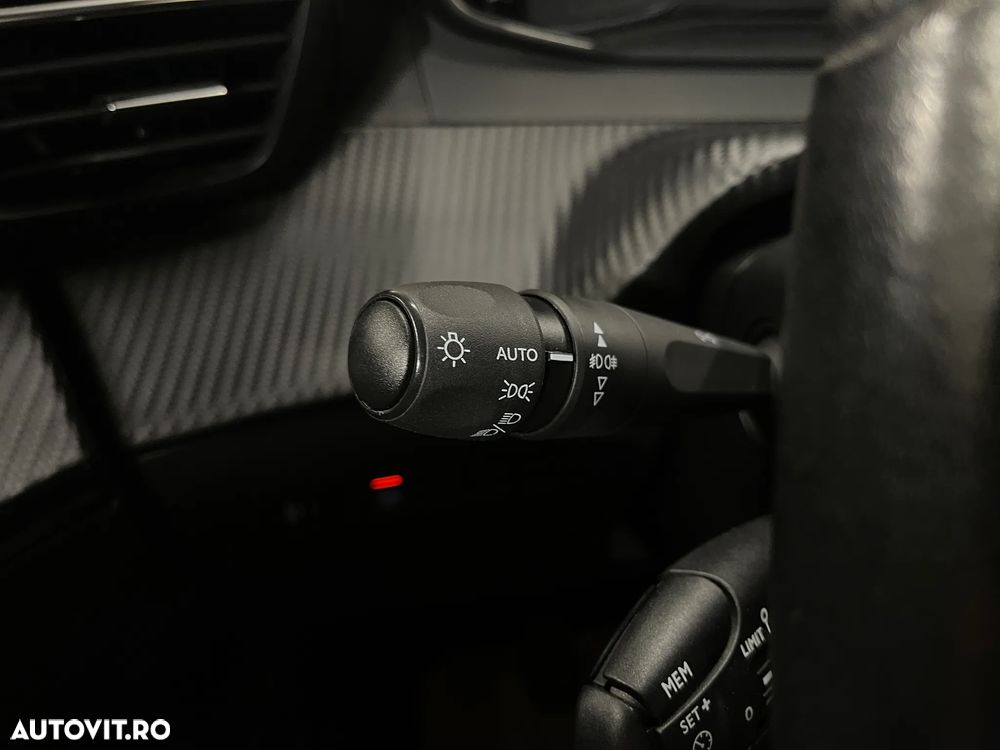 Peugeot 2008 1.2 PureTech BVM6 STT Active Pack - 25