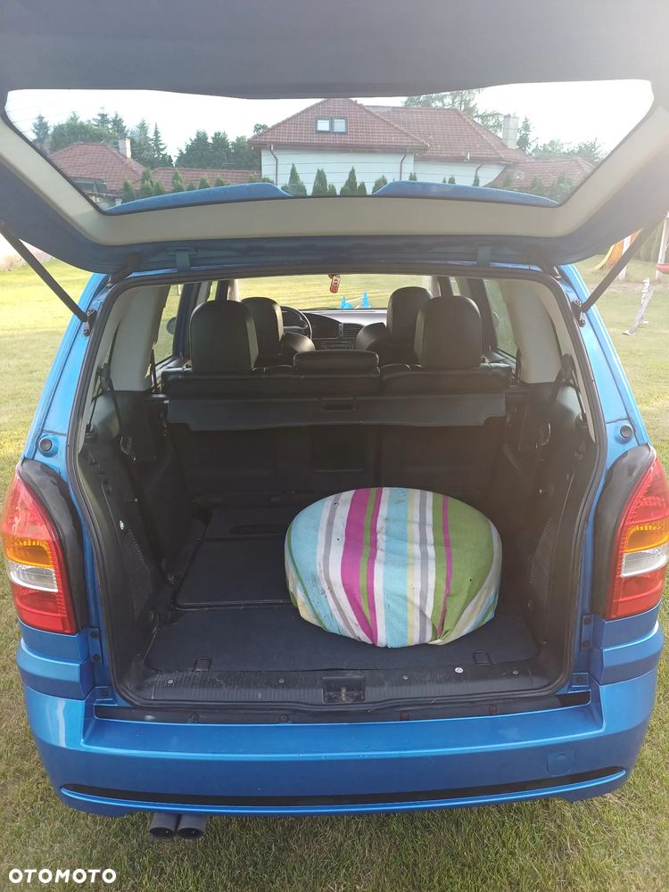 Opel Zafira - 12