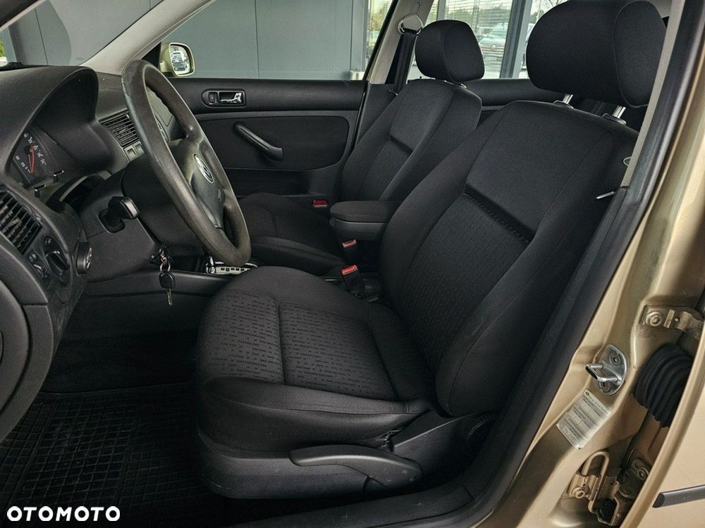 Volkswagen Golf - 15