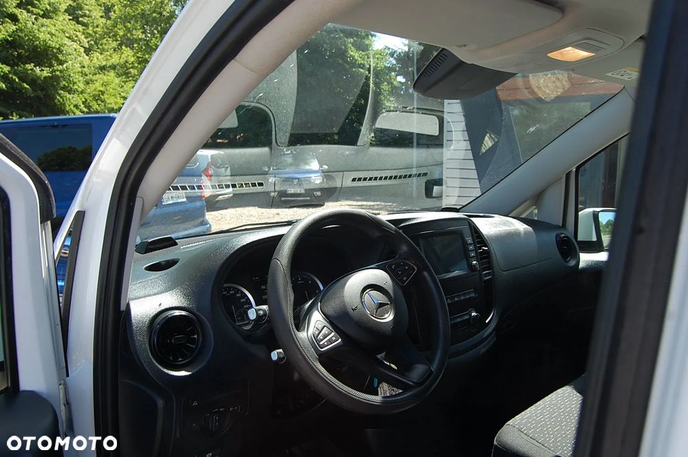 Mercedes-Benz Vito - 22