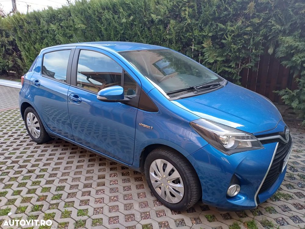 Toyota Yaris 1.5 VVT-i HSD Luna - 2