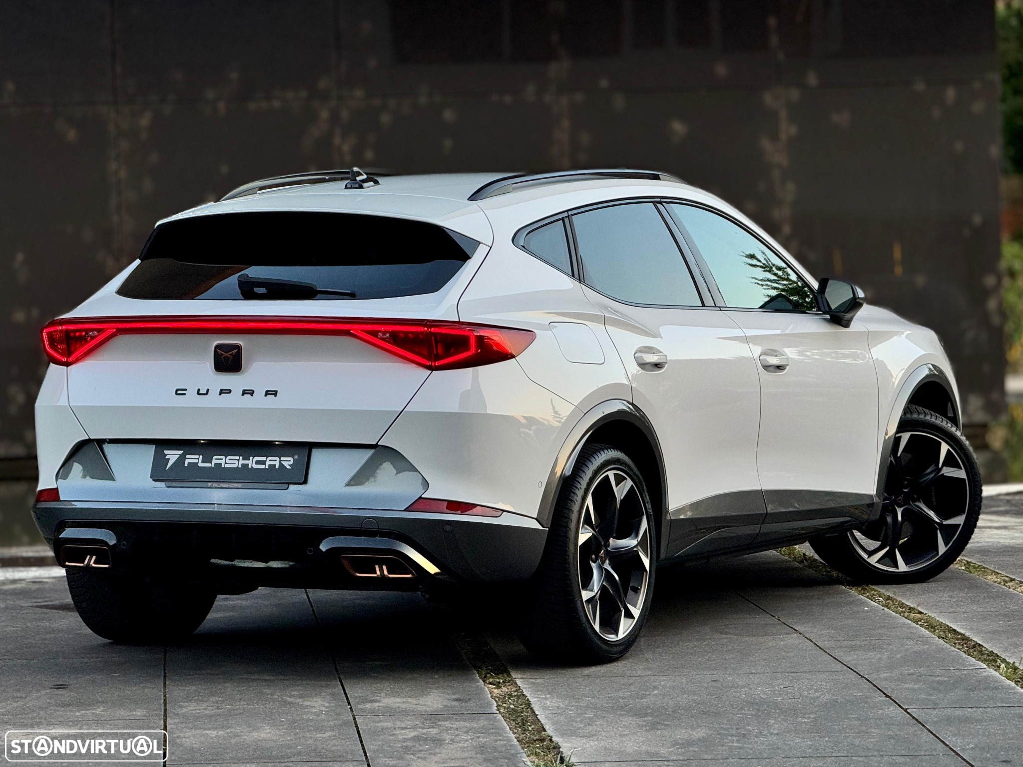 Cupra Formentor 1.4 e-Hybrid DSG VZ - 24